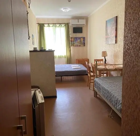 Pokój Rodzinny, Kardinal