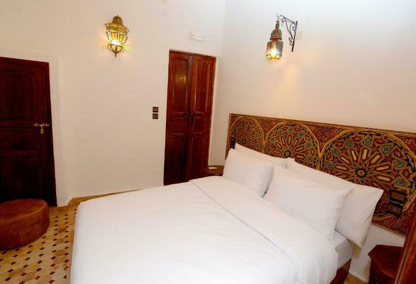 舒适型房间, Le Cèdre D'argent