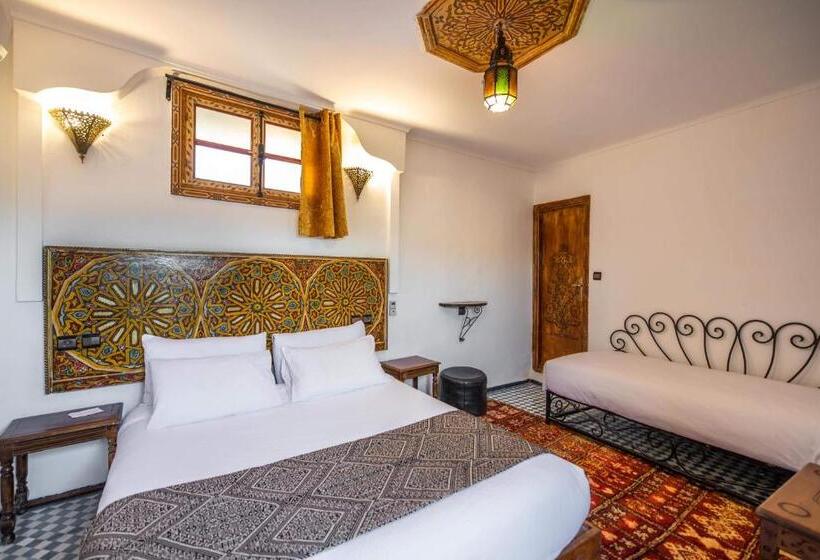 舒适型房间, Le Cèdre D'argent