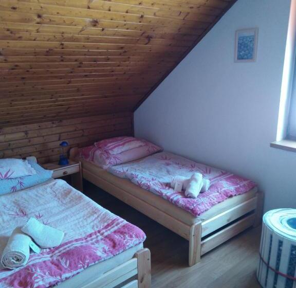 带2个卧室的公寓, Pension Lukas