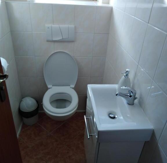 带2个卧室的公寓, Pension Lukas