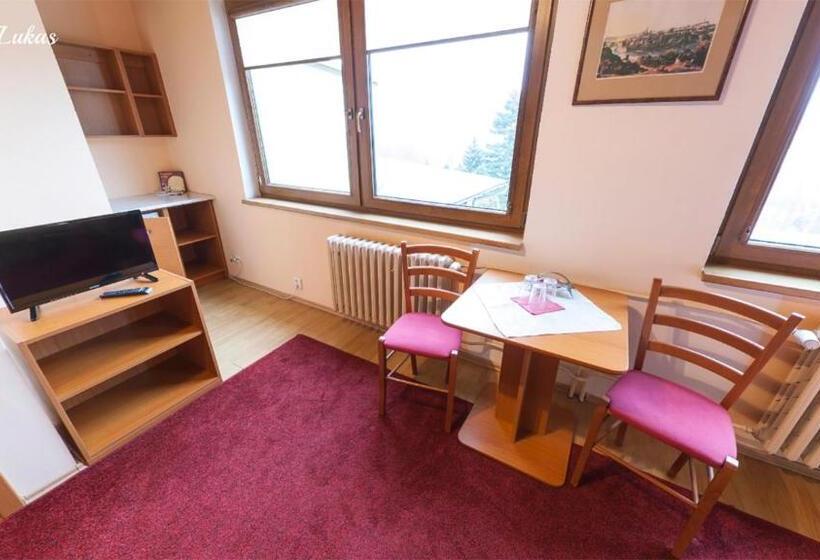 舒适三人间, Pension Lukas