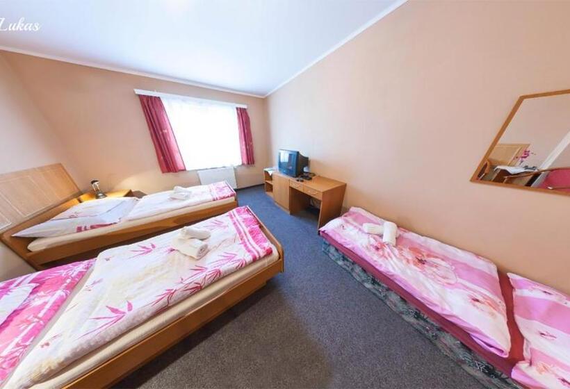 标准三人间, Pension Lukas