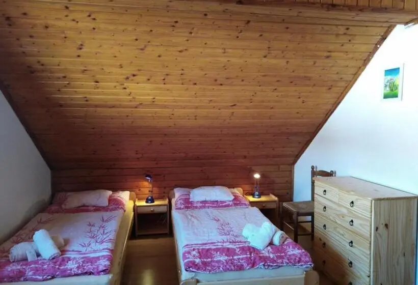 آپارتمان 2 خوابه, Pension Lukas