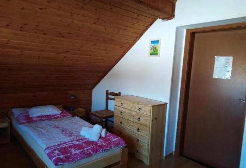 آپارتمان 2 خوابه, Pension Lukas