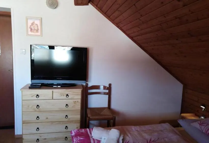 آپارتمان 2 خوابه, Pension Lukas