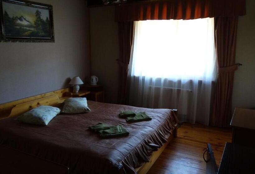 Camera Superiore Letto King, Smerekova Hata