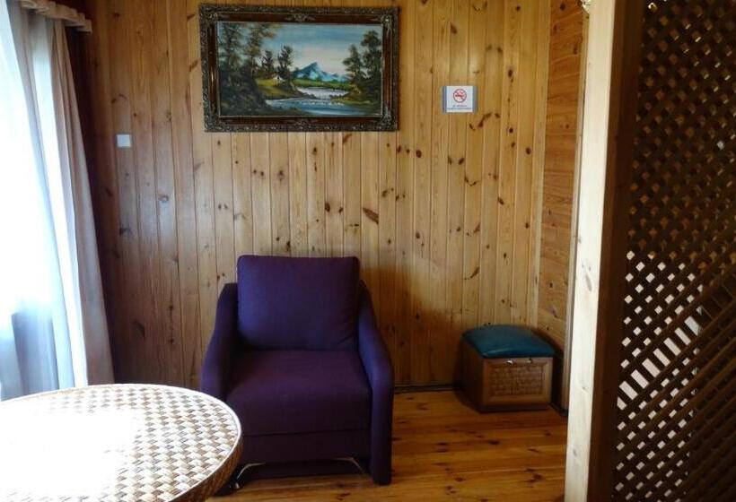 Camera Superiore Letto King, Smerekova Hata