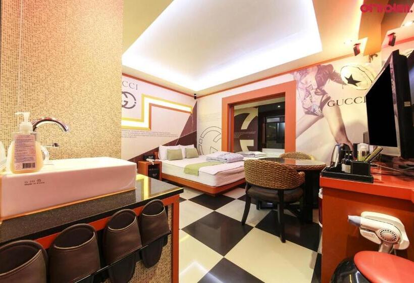 스탠다드 룸, Jinju Gng Motel