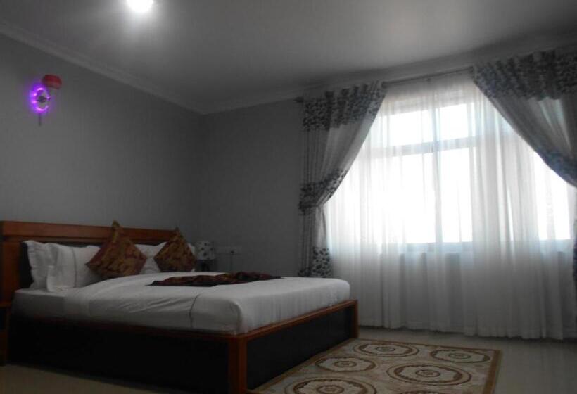 Президентский Люкс, Adden Palace Hotel & Conference Centre