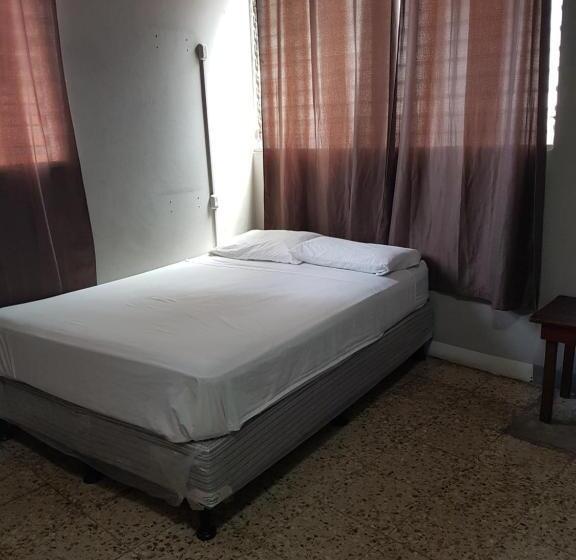 اتاق استاندارد, Managua Inn