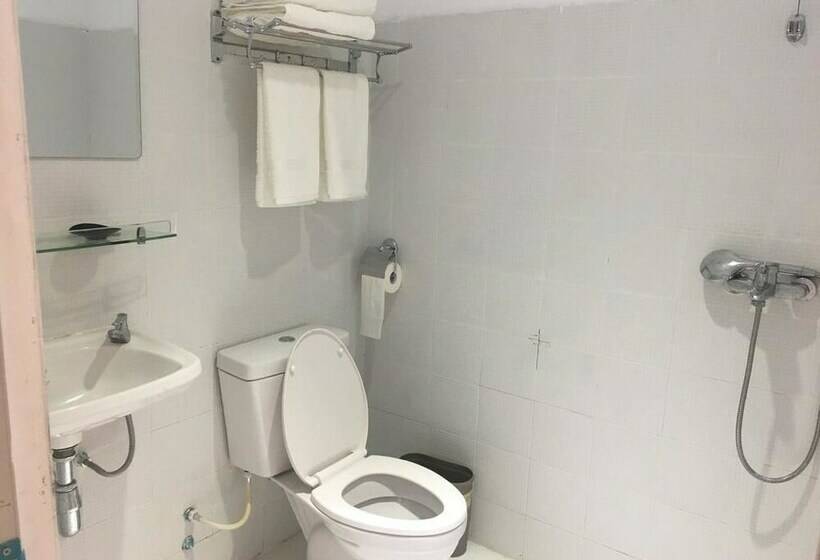 اتاق استاندارد, Roly Airport Residence