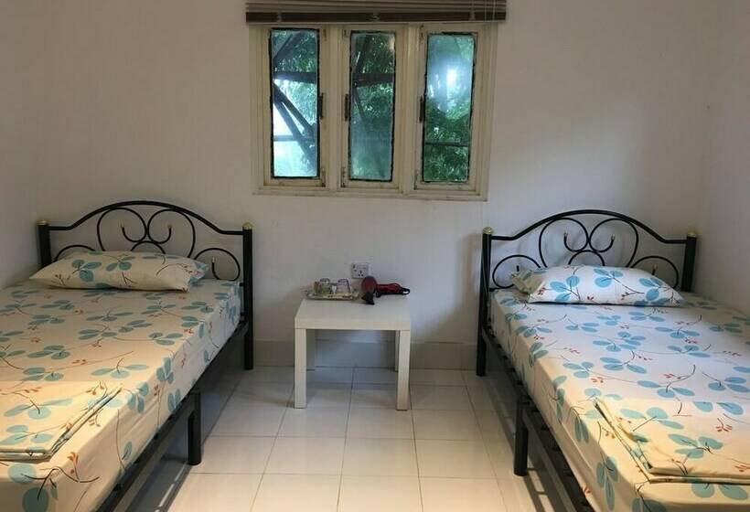 اتاق استاندارد, Roly Airport Residence