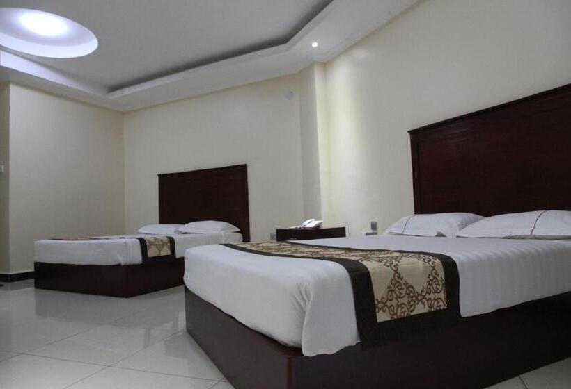 اتاق لوکس, Namayiba Park