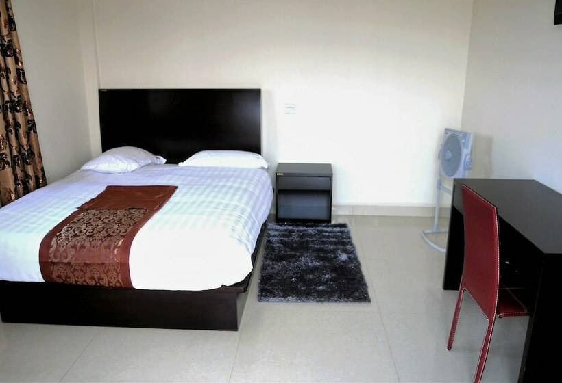 Chambre Deluxe, Ravens