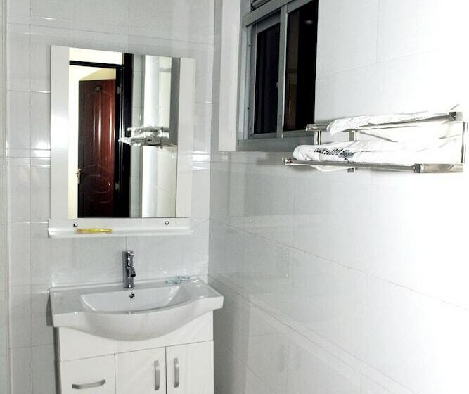 Chambre Deluxe, Ravens