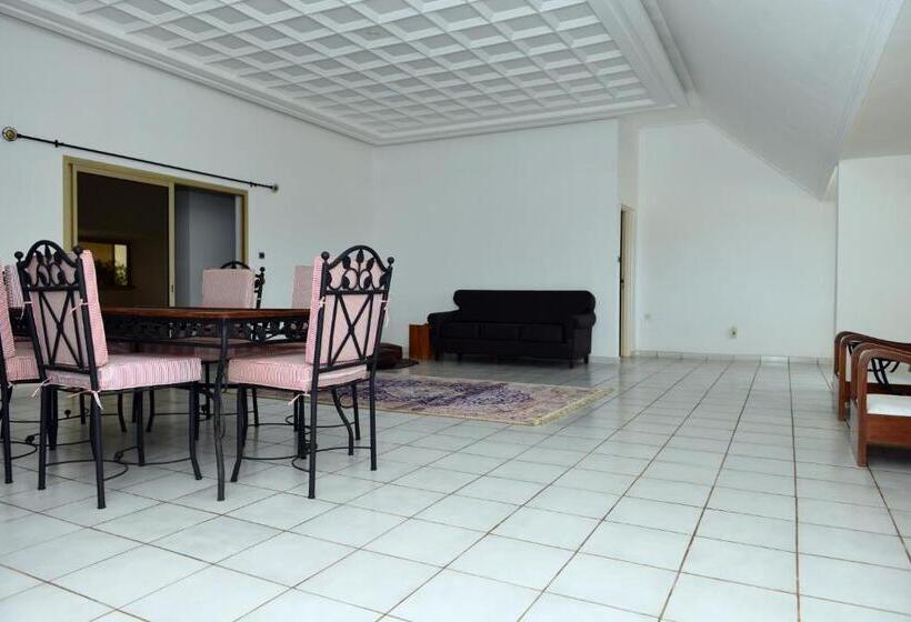 سوییت سوپریور, Résidence Théresia