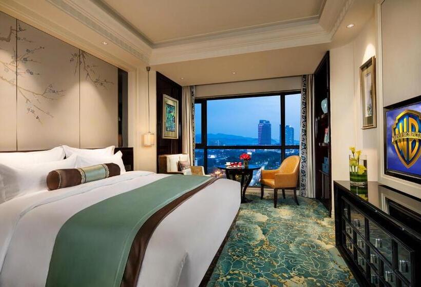 Pokój Standard, The Pury