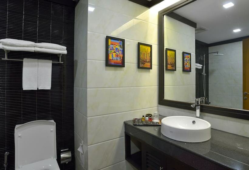 اتاق سوپریور, The Regency