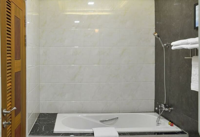 سوییت, The Regency