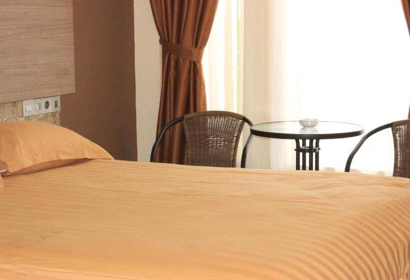 スーペリアールーム, Muara Hotel And Mall Ternate