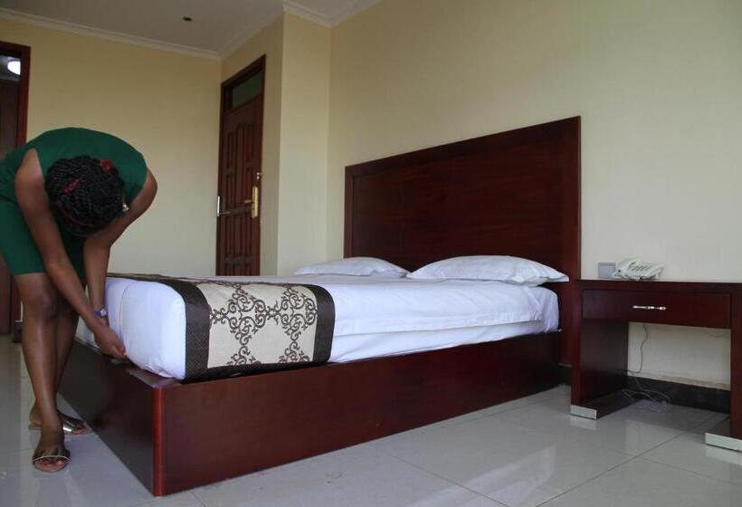 اتاق لوکس, Namayiba Park