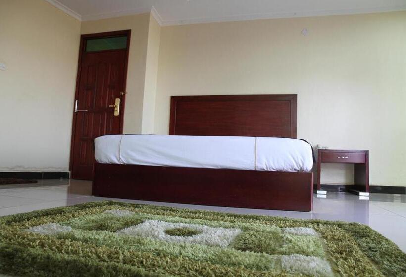 اتاق لوکس, Namayiba Park