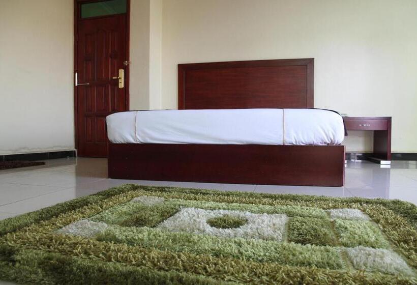 اتاق لوکس, Namayiba Park