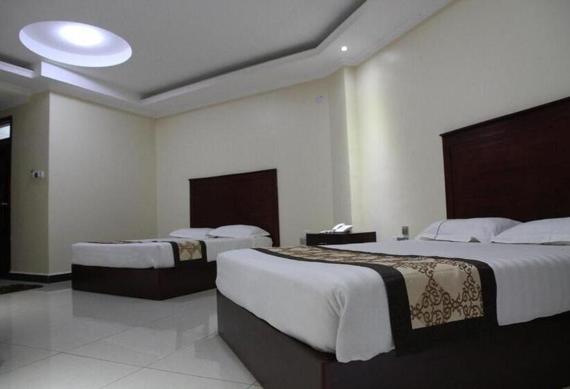 اتاق لوکس, Namayiba Park