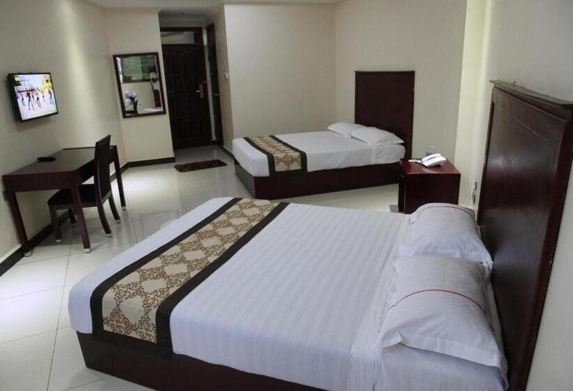 اتاق لوکس, Namayiba Park