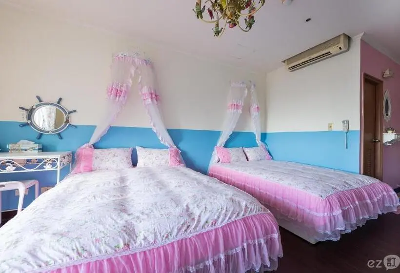 اتاق استاندارد با بالکن, Migo House