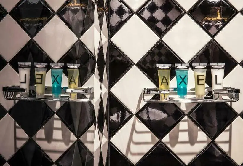 スタンダードルーム, Axel Hotel Madrid Adults Only
