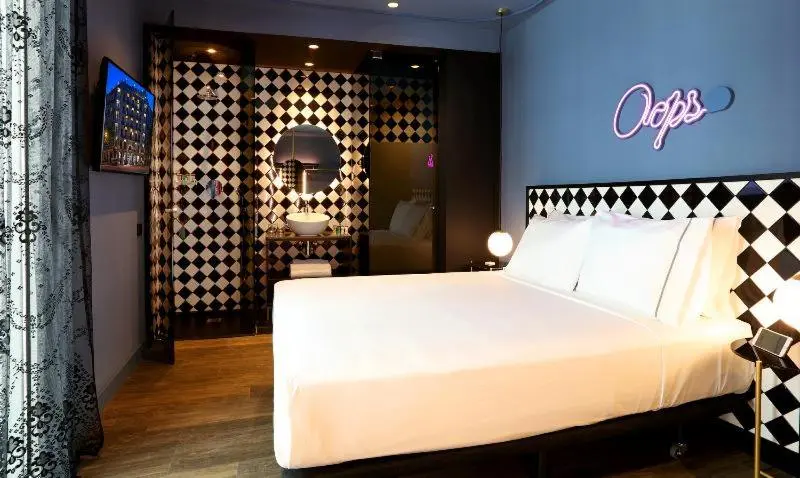 スタンダードルーム, Axel Hotel Madrid Adults Only