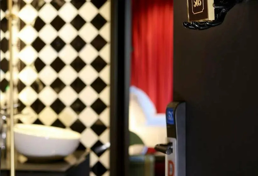 スタンダードルーム, Axel Hotel Madrid Adults Only
