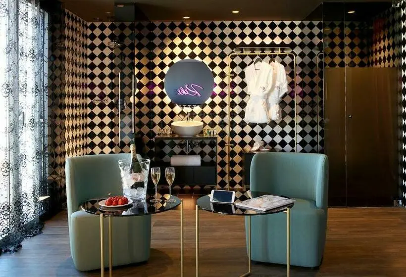 スーペリアールーム, Axel Hotel Madrid Adults Only