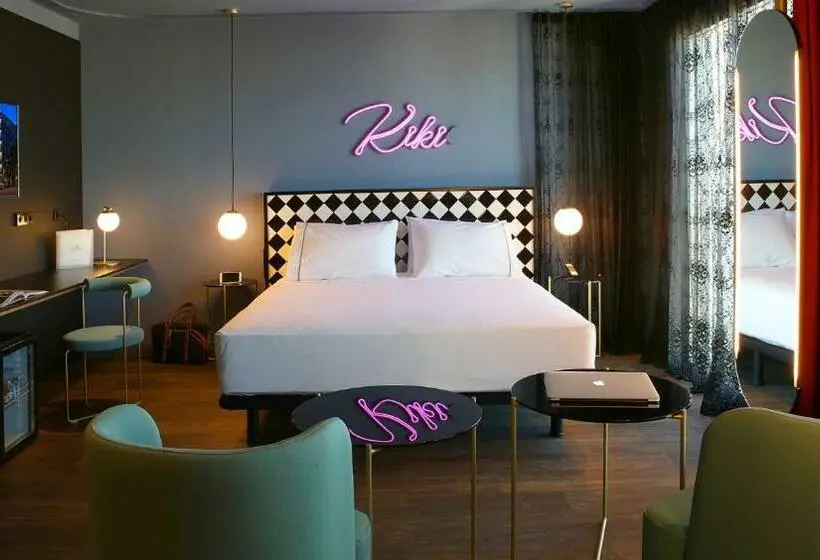 スーペリアールーム, Axel Hotel Madrid Adults Only