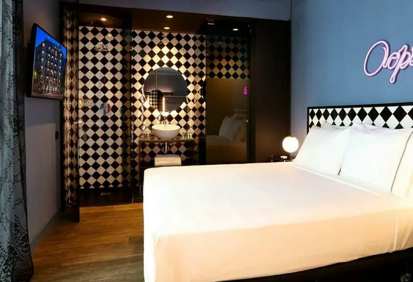 スーペリアールーム, Axel Hotel Madrid Adults Only