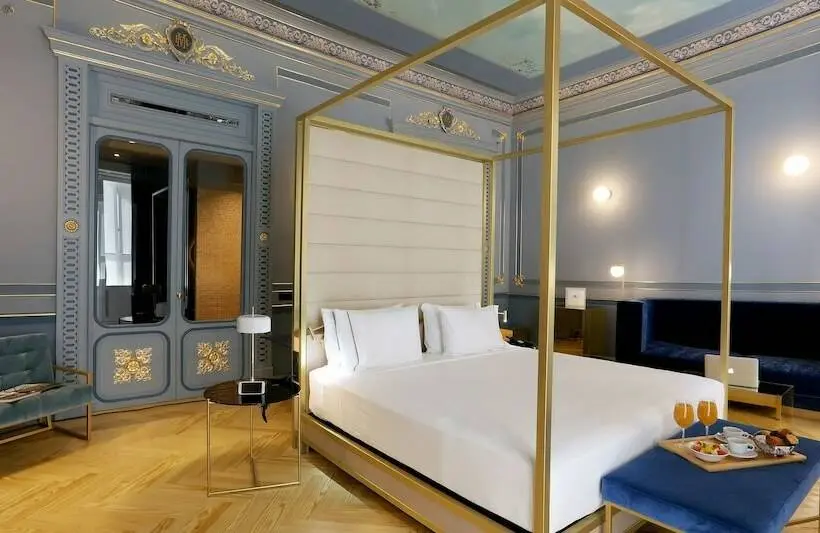ジュニアスイート, Axel Hotel Madrid Adults Only
