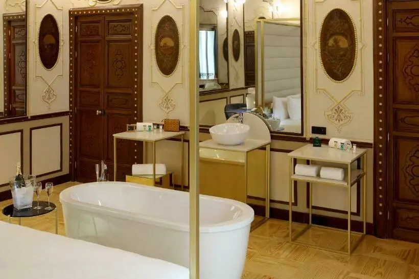 スイート, Axel Hotel Madrid Adults Only