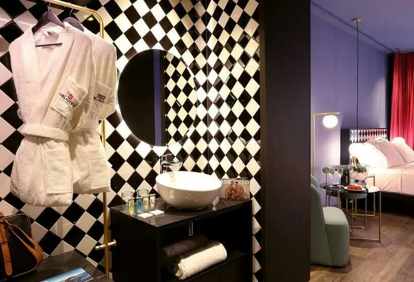 デラックスルーム, Axel Hotel Madrid Adults Only