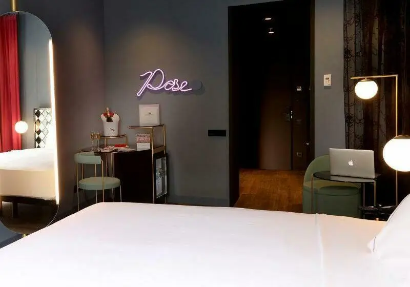 デラックスルーム, Axel Hotel Madrid Adults Only