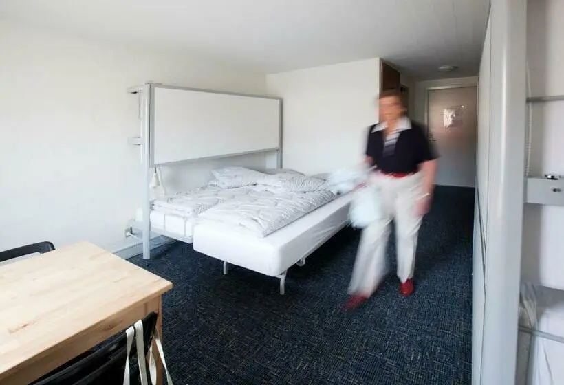 Standard Neljän Hengen Huone, Danhostel Frederikshavn City