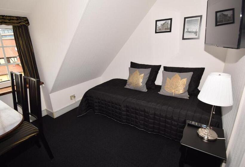 Номер Deluxe, Danhostel Frederikshavn City