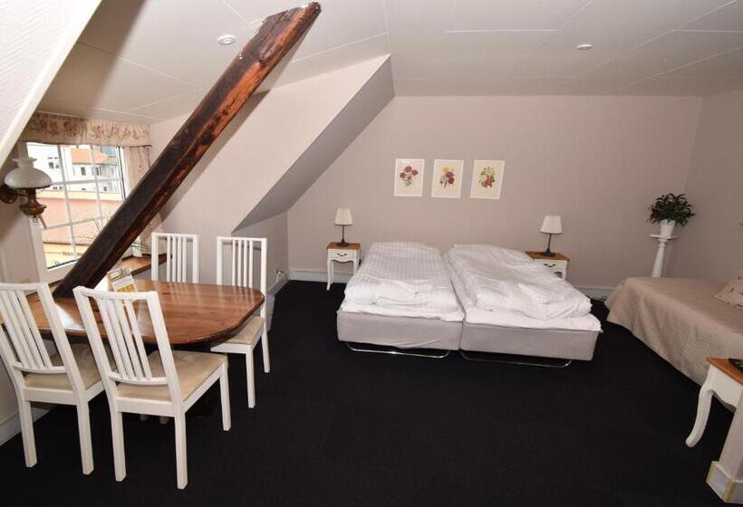 غرفة ديلوكس رباعية, Danhostel Frederikshavn City