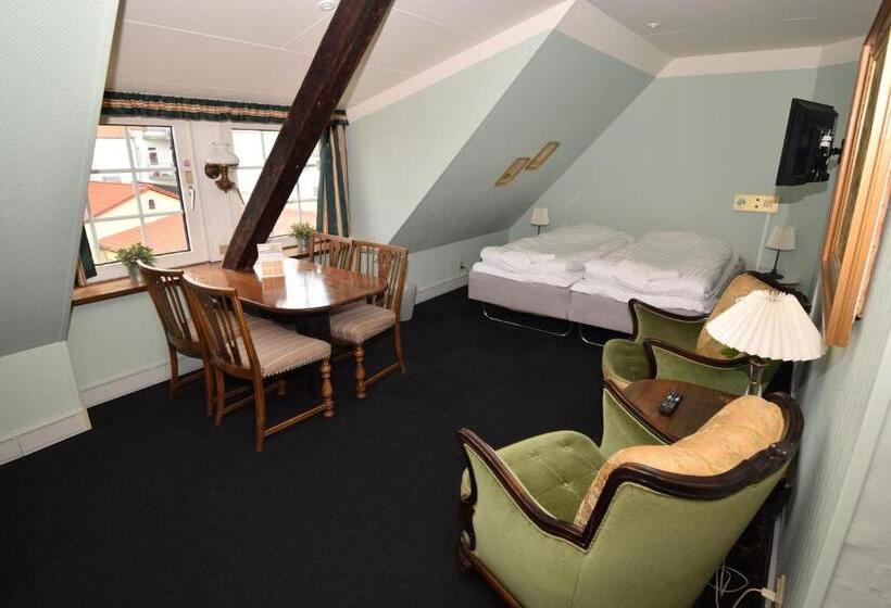 Четырехместный Номер Deluxe, Danhostel Frederikshavn City