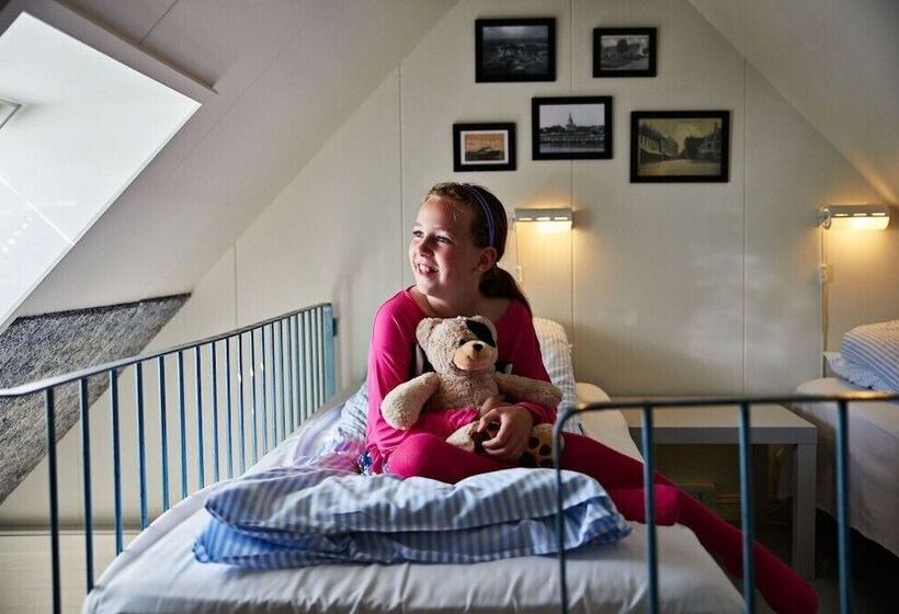 Четырехместный Номер Deluxe, Danhostel Frederikshavn City