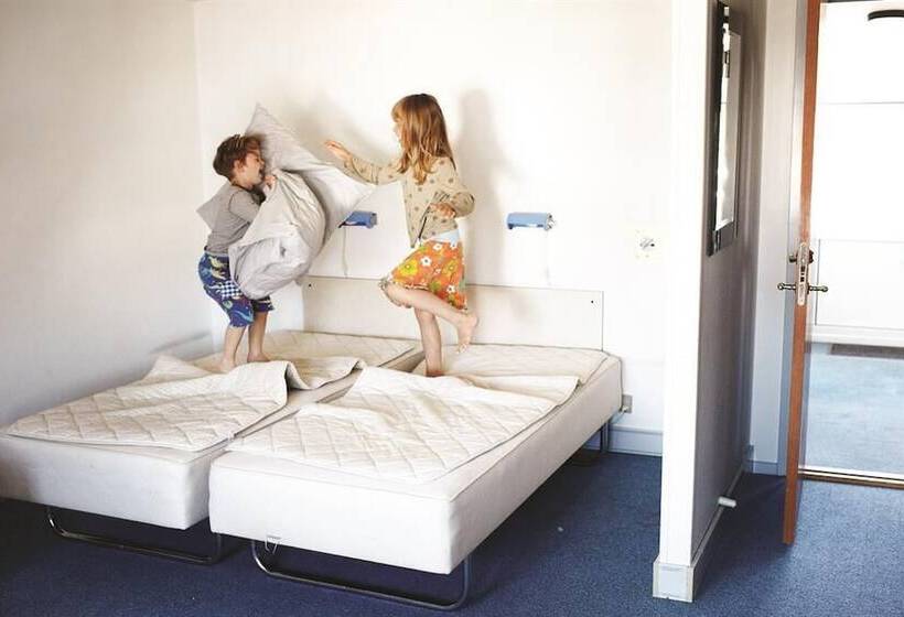 غرفة ديلوكس رباعية, Danhostel Frederikshavn City