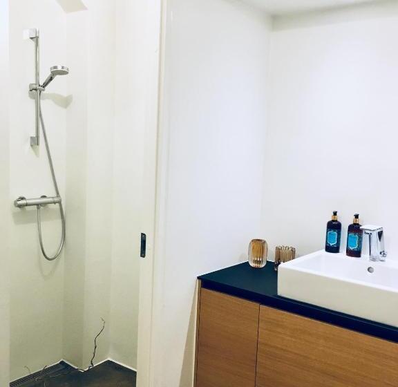 浴室共有スタンダード4人用ルーム, Danhostel Kolding