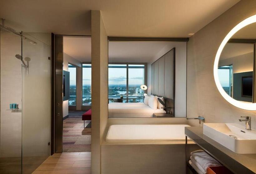 מיטת קינג בסוויטה, Aloft Perth