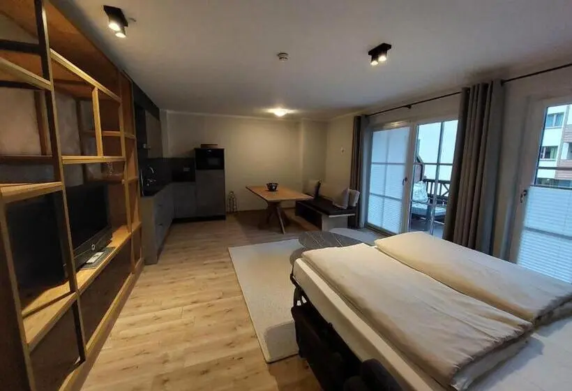 آپارتمان 1 خوابه با بالکن, Avenida Style Appartements by Alpin Rentals